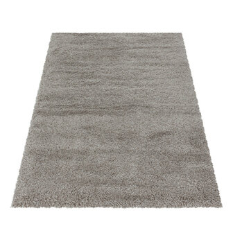 Hoogpolig fluffy vloerkleed Edel kleur beige