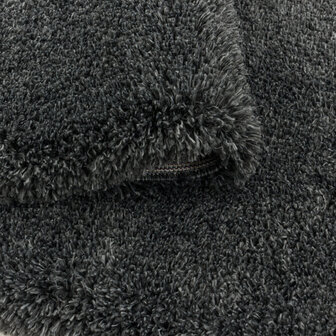 Hoogpolig fluffy vloerkleed Edel kleur grijs