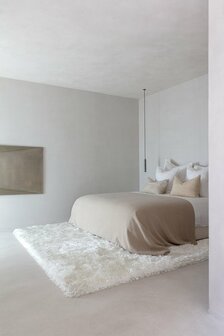 Hoogpolig vloerkleed Adore van Ligne Pure kleur wit