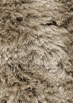 Hoogpolig vloerkleed Adore van Ligne Pure kleur koffie