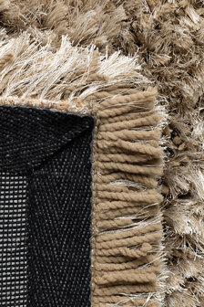 Hoogpolig vloerkleed Adore van Ligne Pure kleur koffie