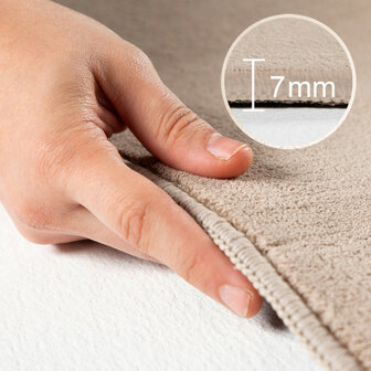 Effen of uni vloerkleed Dynasty kleur beige