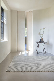 Wollen vloerkleed Rhythm Ligne Pure kleur zwart wit