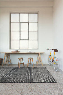 Modern wollen vloerkleed Switch Ligne Pure kleur grijs zwart