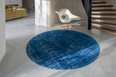 Louis De Poortere vloerkleed, Structures Suarez Blue 9250, Baobab design