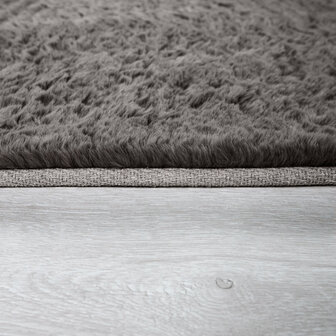 Hoogpolig effen soft vloerkleed SOFTY 780 kleur charcoal