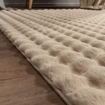 Hoogpolig soft vloerkleed ANDRES 741 kleur beige