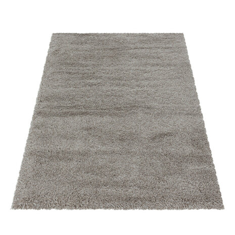 Hoogpolig fluffy vloerkleed Edel kleur beige