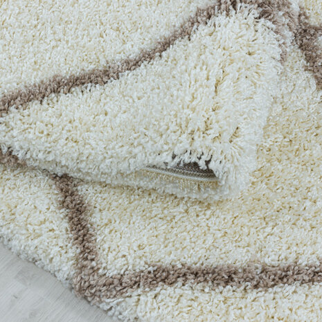 Modern hoogpolig vloerkleed Star kleur creme