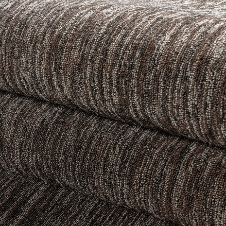 Kortpolig bruin vloerkleed of karpet Verdi