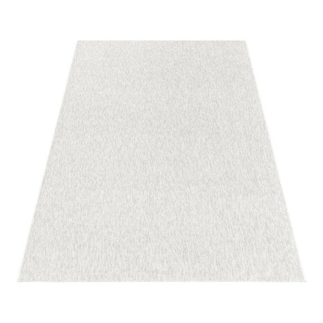 Kortpolig creme vloerkleed of karpet Verdi
