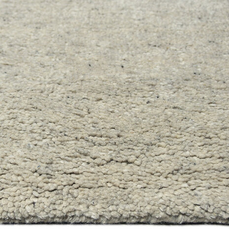 Wollen handloom vloerkleed Zenaga kleur licht grijs op maat gemaakt van 100% zuiver wol  