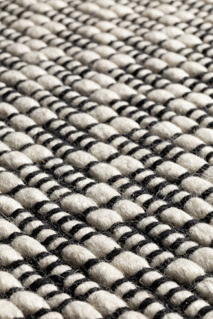 Wollen vloerkleed Rhythm Ligne Pure kleur zwart wit
