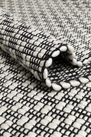 Wollen vloerkleed Rhythm Ligne Pure kleur zwart wit