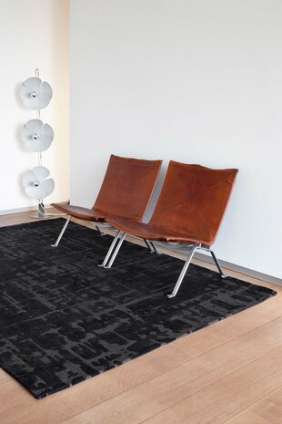Louis De Poortere vloerkleed, Structures Black Water 9200, Baobab design