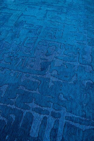 Louis De Poortere vloerkleed, Structures Suarez Blue 9250, Baobab design