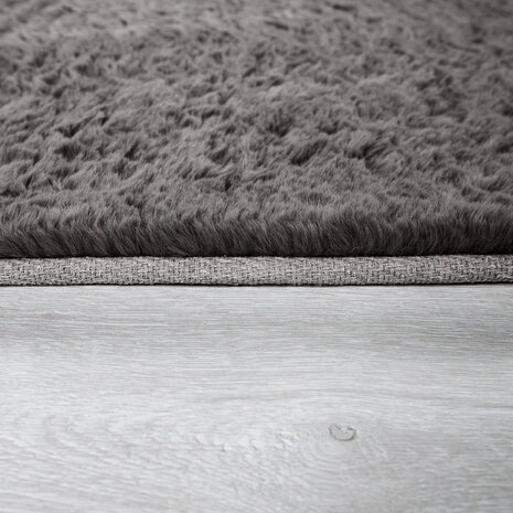 Hoogpolig effen soft vloerkleed SOFTY 780 kleur charcoal